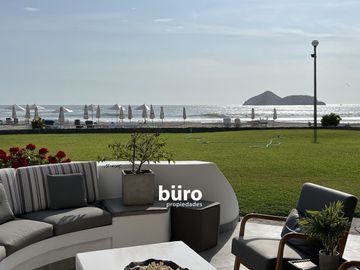 PRECIOSA CASA DE PLAYA EN VENTA, PRIMERA FILA PLAYA MAR AZUL ASIA