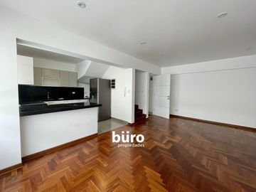 LINDO DÚPLEX  EN VENTA DE 3 DORMITORIOS CON AMPLIA TERRAZA  EN MIRAFLORES