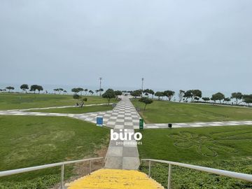 LINDO DÚPLEX  EN VENTA DE 3 DORMITORIOS CON AMPLIA TERRAZA  EN MIRAFLORES