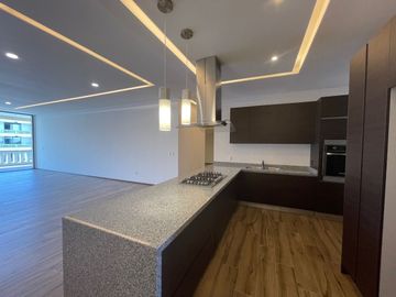 DEPARTAMENTO DE LUJO 3 RECAMARAS, ZONA ESMERALDA ATIZAPAN
