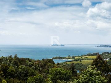 MAGNÍFICA CASA EN ANCUD, CHILOÉ CON  VISTA AL MAR