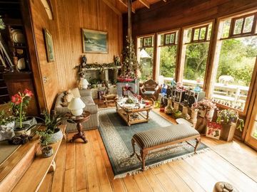 MAGNÍFICA CASA EN ANCUD, CHILOÉ CON  VISTA AL MAR