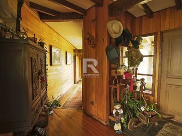 MAGNÍFICA CASA EN ANCUD, CHILOÉ CON  VISTA AL MAR