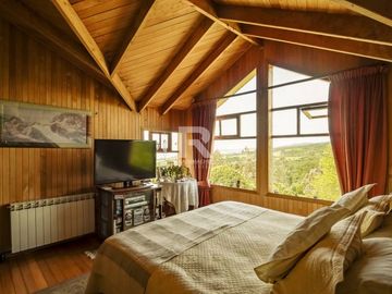 MAGNÍFICA CASA EN ANCUD, CHILOÉ CON  VISTA AL MAR