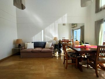 Departamento de 3 ambientes con balcón en Olivos
