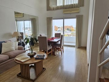 Departamento de 3 ambientes con balcón en Olivos