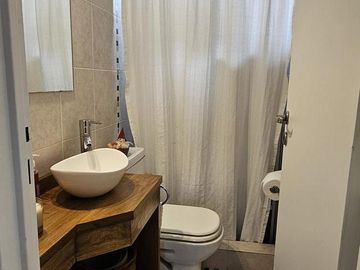 Departamento de 3 ambientes con balcón en Olivos