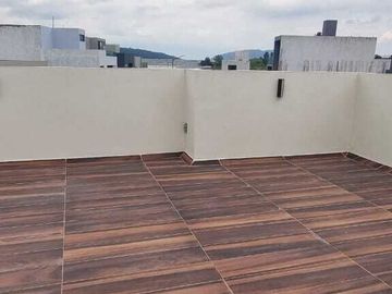 Venta de Casa dentro de coto, Parques Vallarta, Zapopan