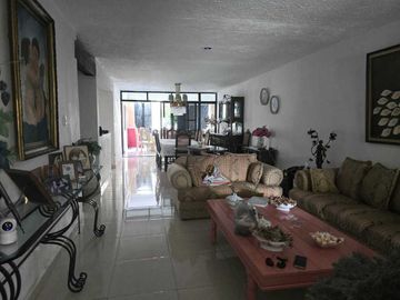 Casa en venta de una planta en la Colonia México Mérida