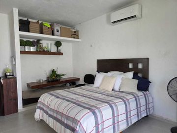 CASA EN VENTA EN GRAN SANTA FE C/ 4 RECÁMARAS Y ALBERCA, MERIDA YUCATAN
