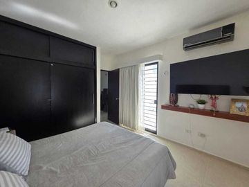 CASA EN VENTA EN GRAN SANTA FE C/ 4 RECÁMARAS Y ALBERCA, MERIDA YUCATAN