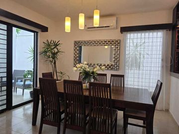 CASA EN VENTA EN GRAN SANTA FE C/ 4 RECÁMARAS Y ALBERCA, MERIDA YUCATAN