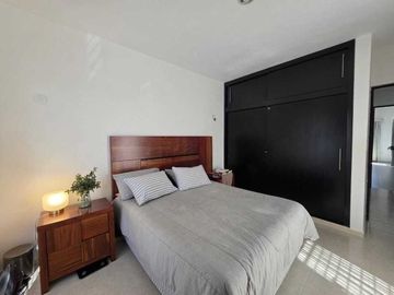 CASA EN VENTA EN GRAN SANTA FE C/ 4 RECÁMARAS Y ALBERCA, MERIDA YUCATAN