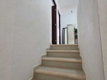 CASA EN VENTA EN GRAN SANTA FE C/ 4 RECÁMARAS Y ALBERCA, MERIDA YUCATAN