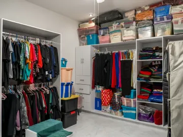 Venta Casa amplia de un nivel, área Viñedos