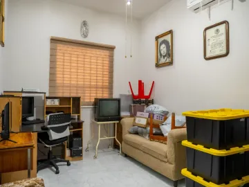 Venta Casa amplia de un nivel, área Viñedos
