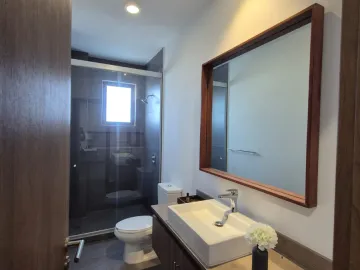 Casa Amueblada en Venta con Recámara en Planta Baja en Altozano la Nueva Laguna