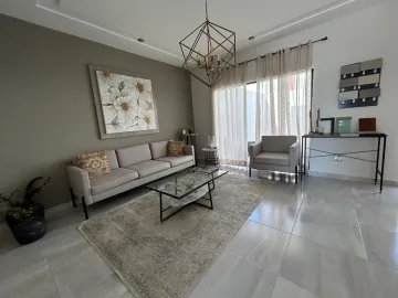 Casa en Venta en Exclusiva Comunidad Cerrada en Los Viñedos, Torreón