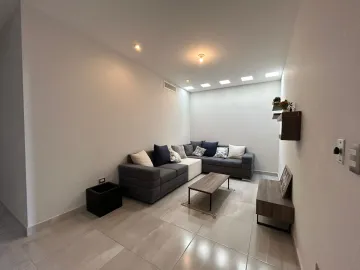 Casa en Venta en Exclusiva Comunidad Cerrada en Los Viñedos, Torreón
