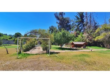 Parcela de agrado 10.500m2
