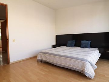 CASA EN VENTA EN MORELIA, ZONA ALTOZANO.