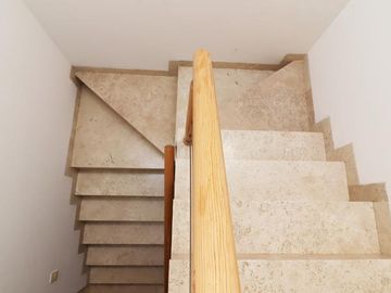 CASA EN VENTA EN MORELIA, ZONA ALTOZANO.