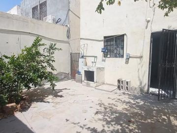 CASA EN VENTA EN FRACCIONAMIENTO VILLAS DEL SOL, TORREON, COAHUILA.