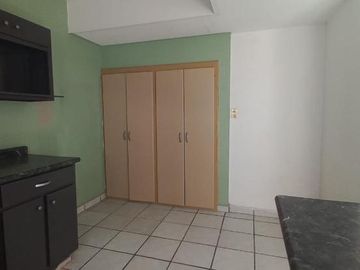 CASA EN VENTA EN FRACCIONAMIENTO VILLAS DEL SOL, TORREON, COAHUILA.