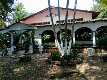 VENTA de CASA CAMPESTRE en CARTAGENA