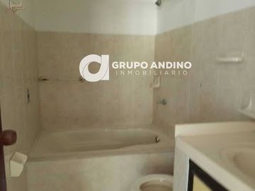 ARRIENDO de CASA COMERCIAL en BUCARAMANGA