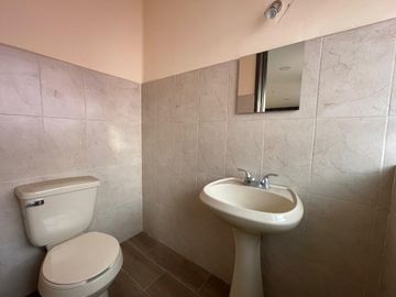 Casa a pie de Calle - Colonia La Paz - Zona Av. Juarez