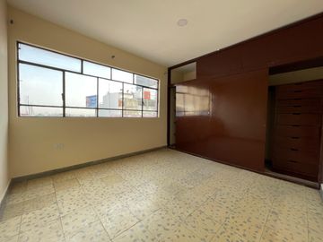 Casa a pie de Calle - Colonia La Paz - Zona Av. Juarez