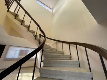 Casa a pie de Calle - Colonia La Paz - Zona Av. Juarez
