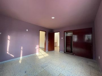 Casa a pie de Calle - Colonia La Paz - Zona Av. Juarez