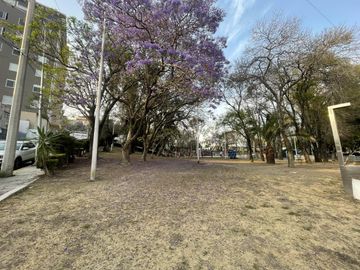Casa a pie de Calle - Colonia La Paz - Zona Av. Juarez