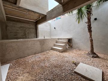 Casa en Cancún con 3 unidades rentables cerca de la playa