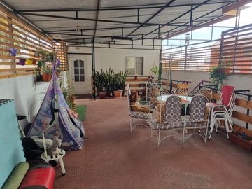 Se vende Casa de 2 pisos en sector CENTRO SUR, calle Díaz Gana entre Av. Argentina y EdoLefort  8 D +3 B a 7.950 UF