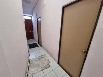 Se vende Casa de 2 pisos en sector CENTRO SUR, calle Díaz Gana entre Av. Argentina y EdoLefort  8 D +3 B a 7.950 UF