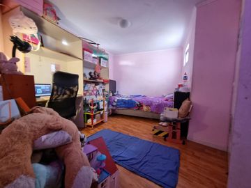 Se vende Casa de 2 pisos en sector CENTRO SUR, calle Díaz Gana entre Av. Argentina y EdoLefort  8 D +3 B a 7.950 UF