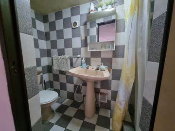 Se vende Casa de 2 pisos en sector CENTRO SUR, calle Díaz Gana entre Av. Argentina y EdoLefort  8 D +3 B a 7.950 UF