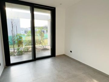 VENTA CASA  DE 4 DORMITORIOS BARRIO CERRADO ALTOS DE CAMPO GRANDE