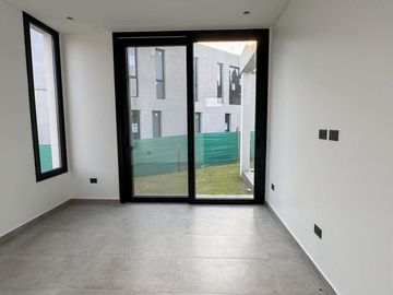 VENTA CASA  DE 4 DORMITORIOS BARRIO CERRADO ALTOS DE CAMPO GRANDE