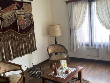 Chalen en venta en amplio lote