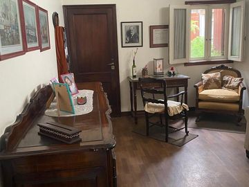 Chalen en venta en amplio lote