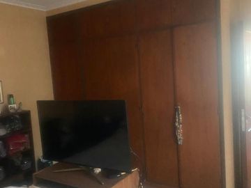 Chalen en venta en amplio lote