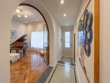 Casa en venta 4 dormitorio - Rosario Abasto