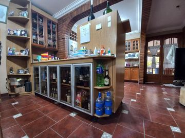 Venta Casa - Lote de 10750m2 Pilar / Ruta 8 - Financiación - Permuta