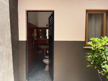 Venta casa 6 ambientes Barracas excelente terreno inversión