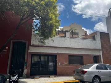 Venta casa 6 ambientes Barracas excelente terreno inversión