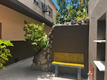 Venta casa 6 ambientes Barracas excelente terreno inversión